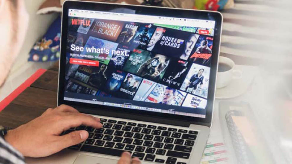 how to download movies to laptop from netflix